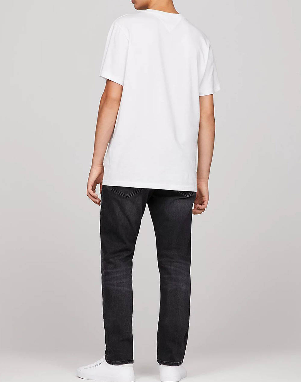 TOMMY JEANS TJM ESSENTIAL FLAG TEE EXT