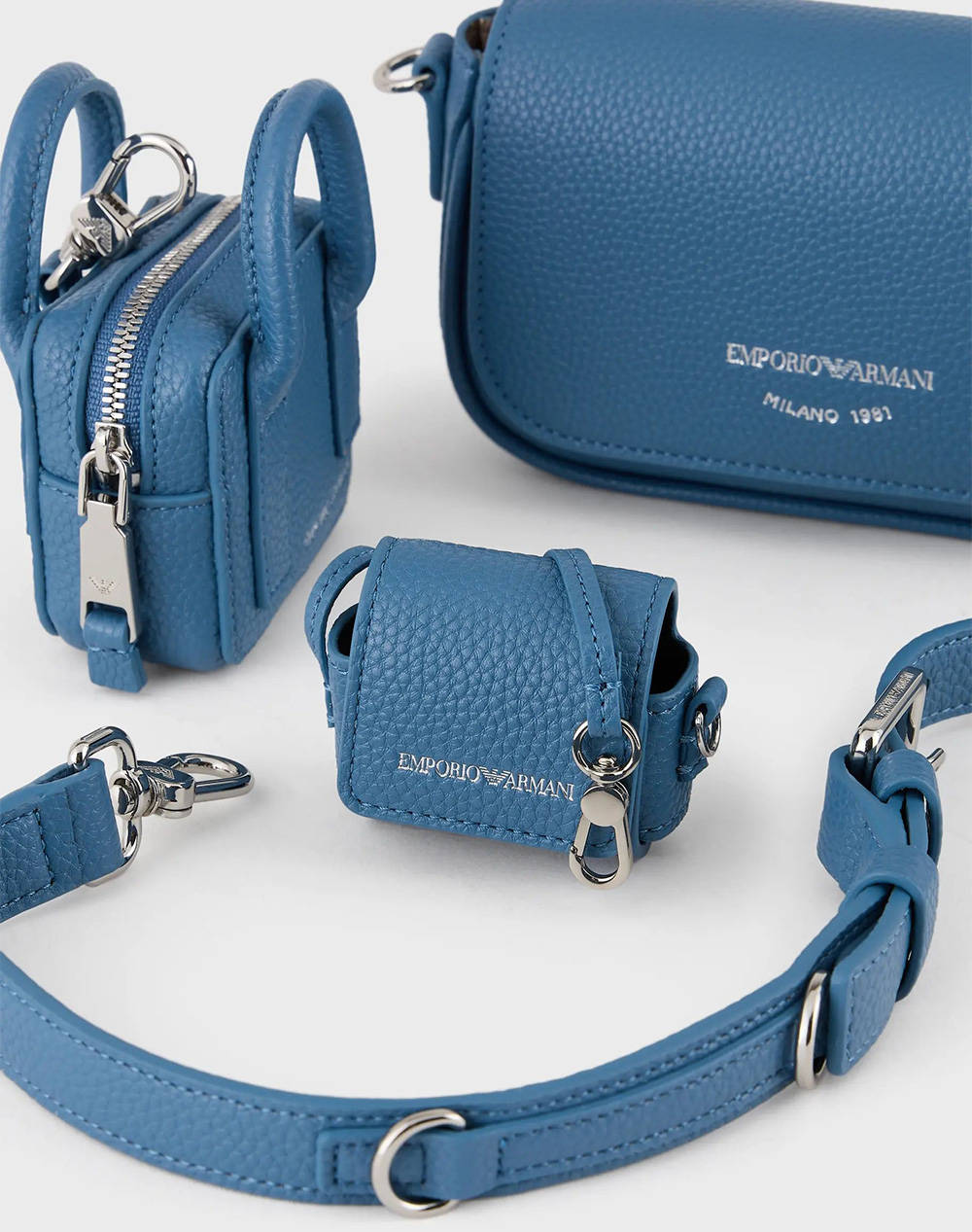 EMPORIO ARMANI WOMENS MINI BAG (Rozměry: 26 x 14 x 6.5 cm)