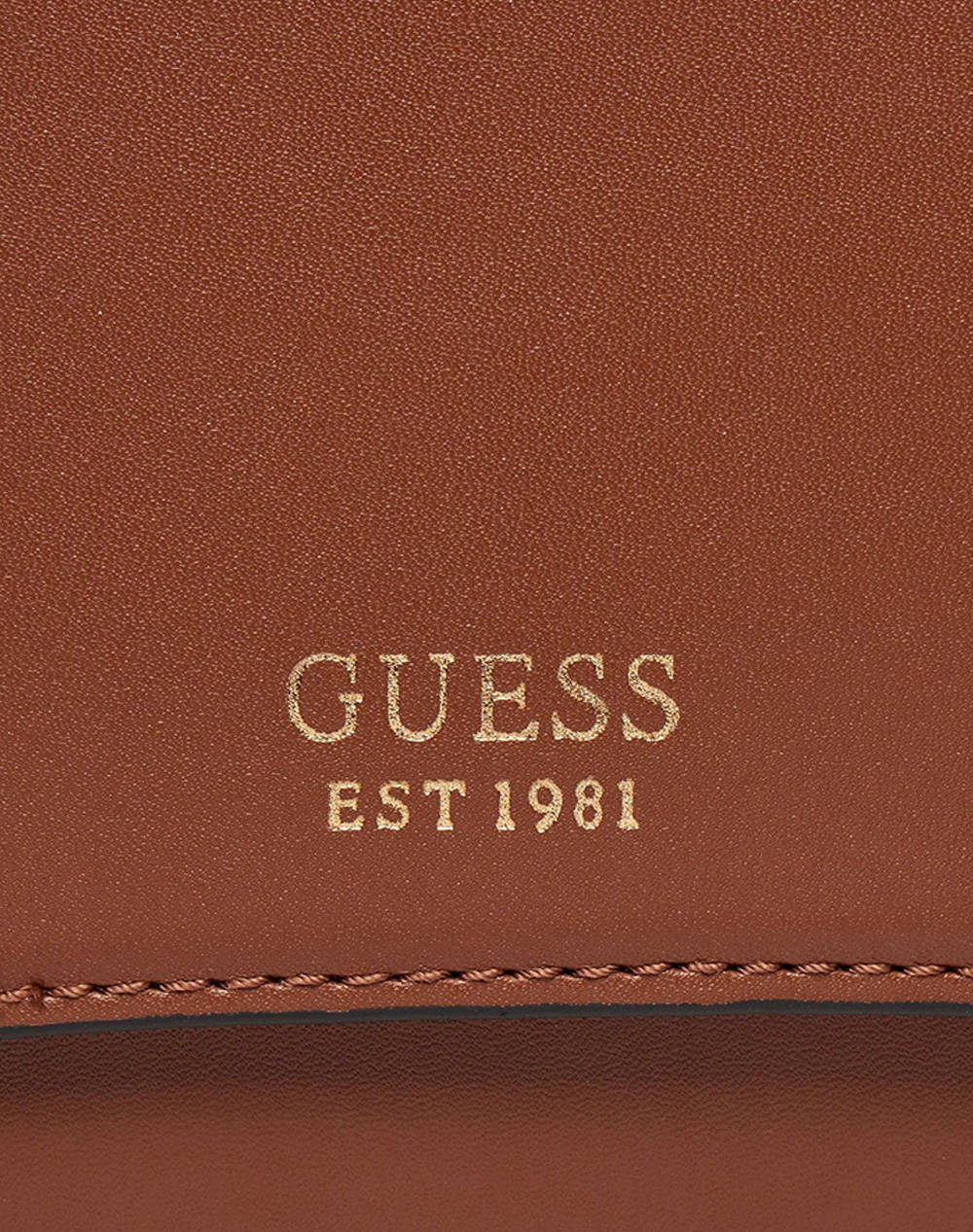 GUESS MASIE TOP HANDLE FLAP (Rozměry: 26 x 15 x 8 cm.)