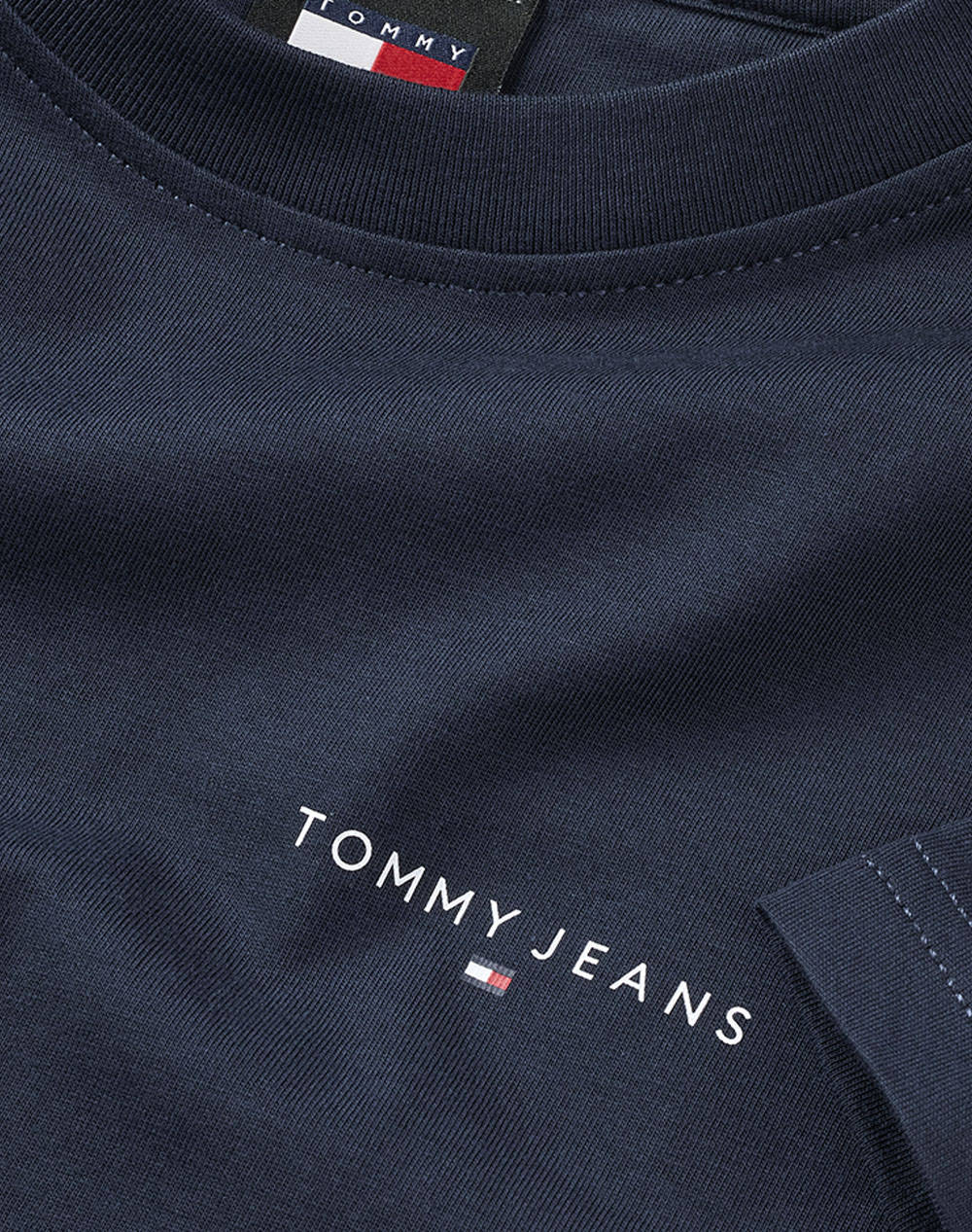 TOMMY JEANS TJM SLIM LINEAR CHEST TEE EXT