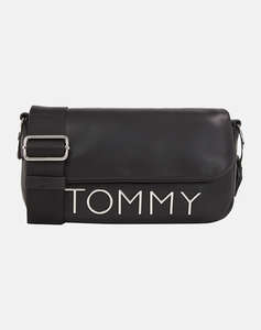 TOMMY JEANS TJW BOLD ELONGATED FLAP CROSS. (Rozměry: 14 x 23 x 6 cm)