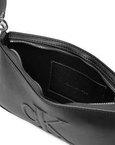 CALVIN KLEIN SCULPTED SHOULDER POUCH25 DEBOSS (Rozměry: 25 x 13 x 4 cm)