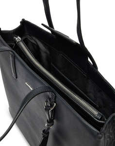 CALVIN KLEIN CK MUST MEDIUM SHOPPER_MONO (Rozměry: 37.5 x 30 x 17.5 cm)