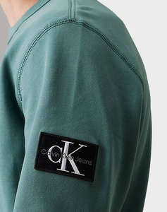 CALVIN KLEIN BADGE CREW NECK